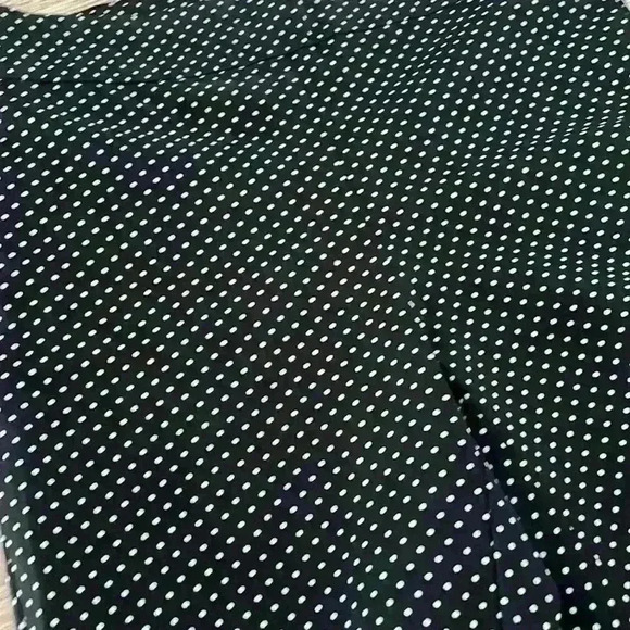 So Slimming Chico's Polkadot Black/White Crop Pants Size 10​​ - Picture 3 of 6